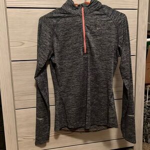 Women Nike quarter zip